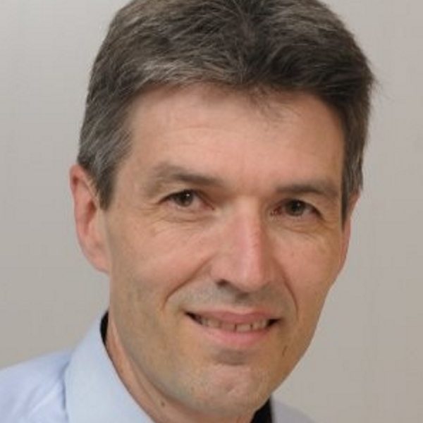 cropped-Portrek-Chris-Nieuwenhuize-1-4.jpg